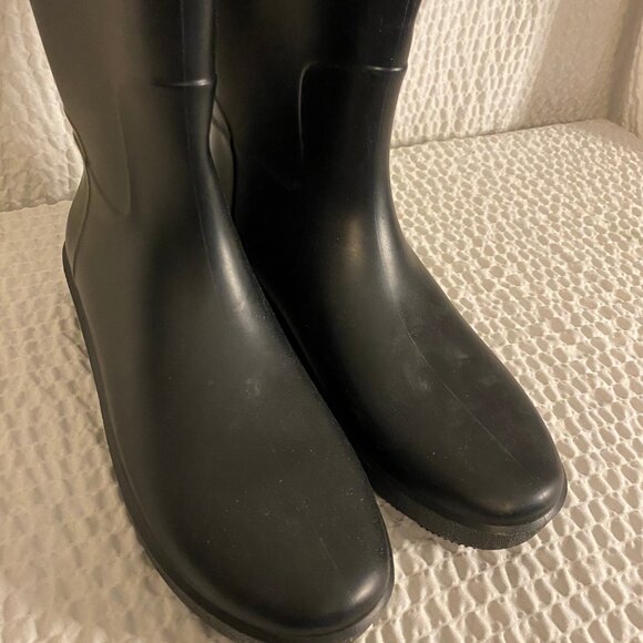 JustFab Like New Halison Black Tall Rubber Rain Boot Size 9 - Picture 6 of 10